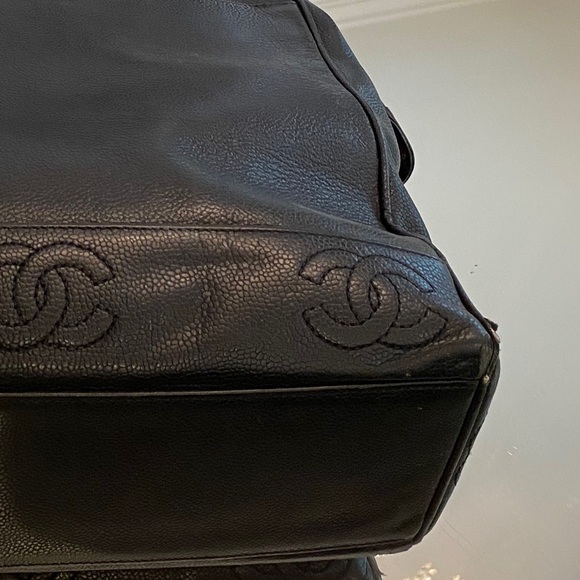 Chanel Purse 100% authentic!- Black Caviar - Picture 13 of 14